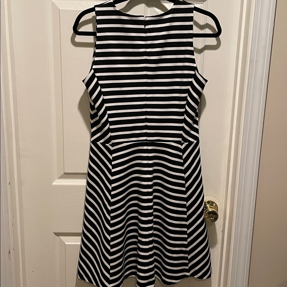 Michael Kors striped sleeveless skater dress - Picture 6 of 6